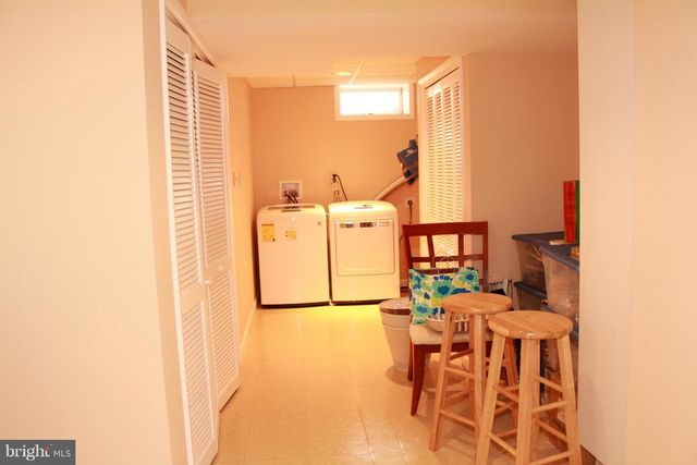 18717 FLOWER HILL WAY, Gaithersburg, MD 20879