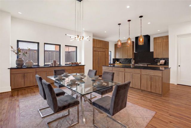 5409 Chevy Chase C, Houston, TX 77056