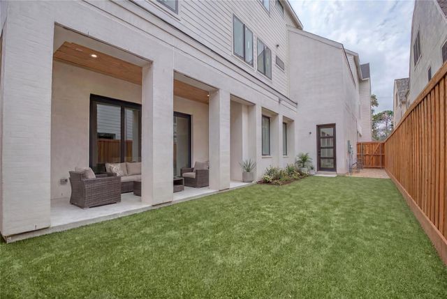 5409 Chevy Chase C, Houston, TX 77056