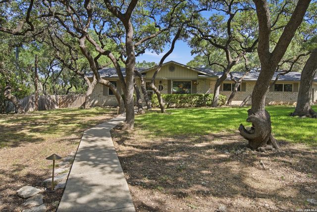 1112 FAWN DR, Schertz, TX 78154