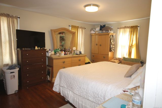 52 Gail Drive, Waterbury, CT 06704