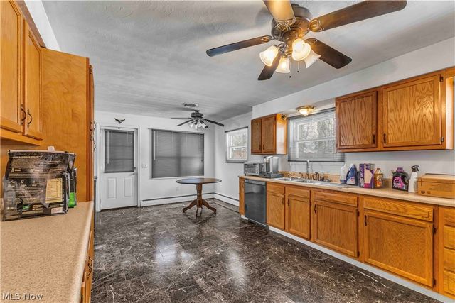 6624 Ronjoy Place, Youngstown, OH 44512