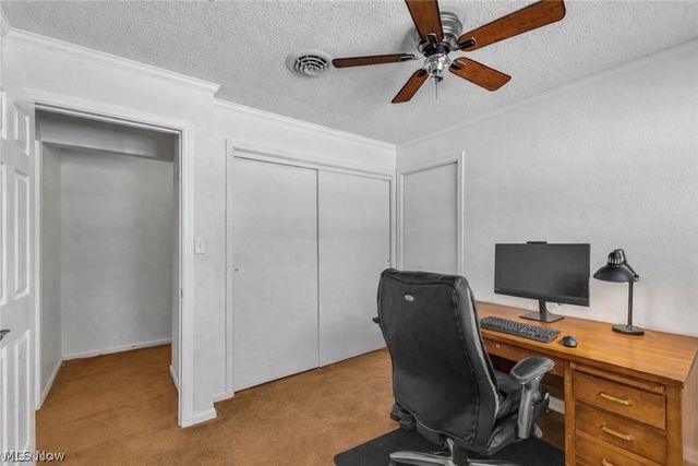 6624 Ronjoy Place, Youngstown, OH 44512