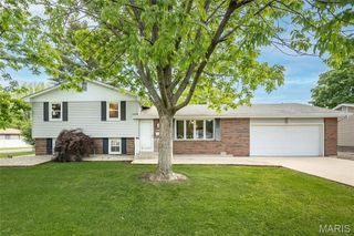 301 Wyoming Street, Bethalto, IL 62010