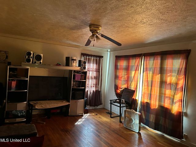 401 Brooklyn Drive, Natchez, MS 39120