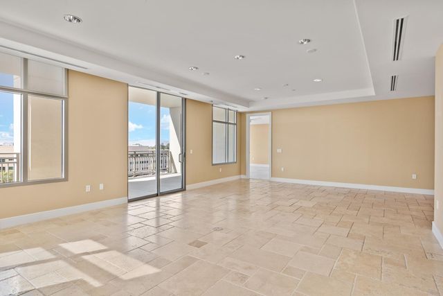 2211 E Camelback Road Unit 604, Phoenix, AZ 85016