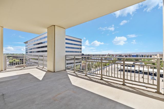 2211 E Camelback Road Unit 604, Phoenix, AZ 85016