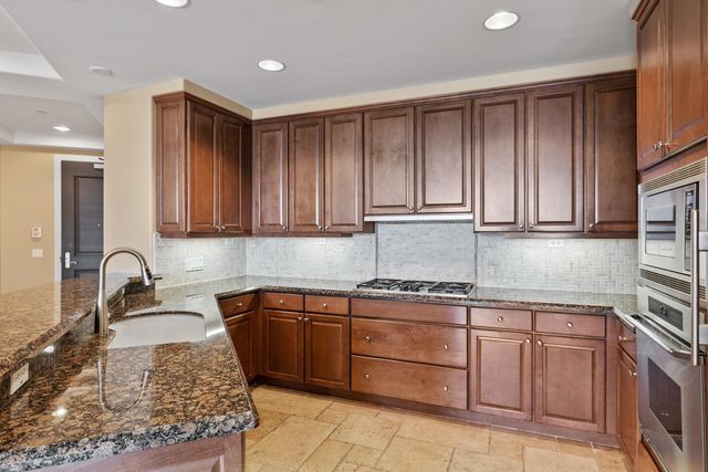 2211 E Camelback Road Unit 604, Phoenix, AZ 85016