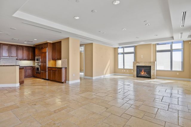 2211 E Camelback Road Unit 604, Phoenix, AZ 85016