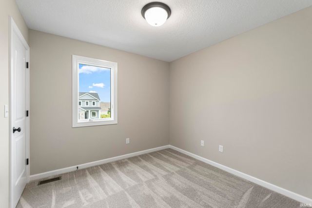 1415 Marsh Deer Run, Huntertown, IN 46748