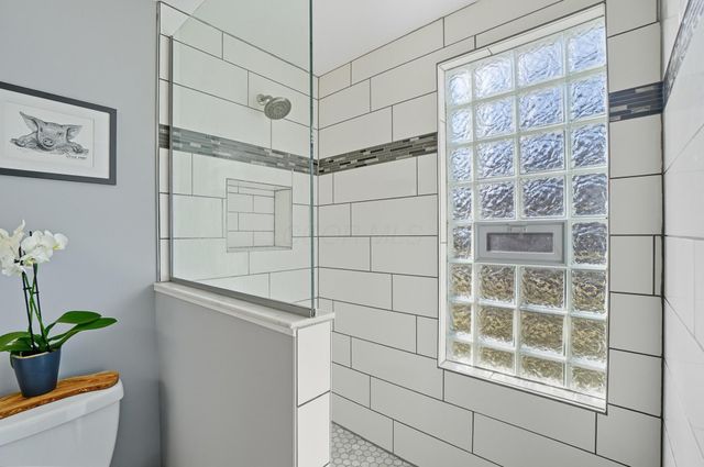 63 N West Street, Westerville, OH 43081