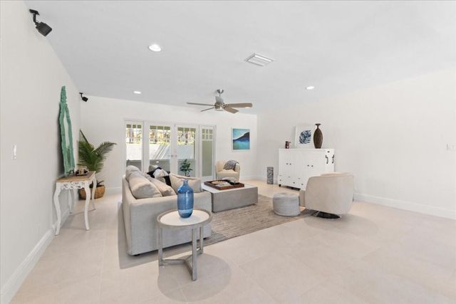 1635 Seabreeze Boulevard, Fort Lauderdale, FL 33316