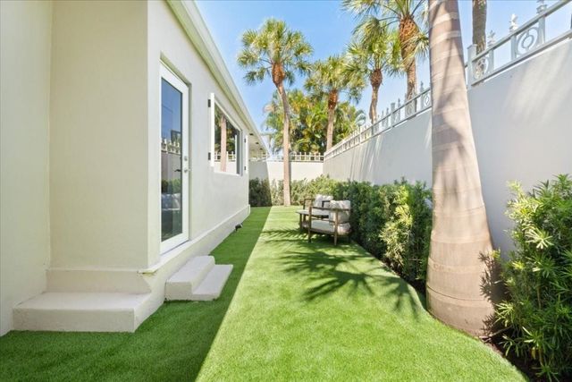 1635 Seabreeze Boulevard, Fort Lauderdale, FL 33316