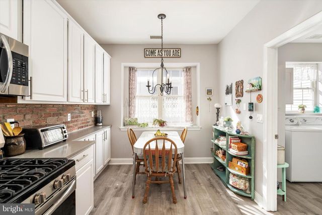 3 NIGHTINGALE DR, Hamilton, NJ 08690