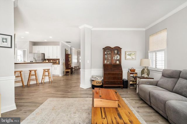 3 NIGHTINGALE DR, Hamilton, NJ 08690