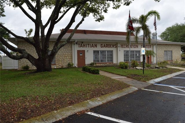 4357 TAHITIAN GARDENS CIRCLE E, Holiday, FL 34691
