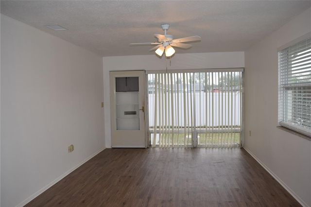 4357 TAHITIAN GARDENS CIRCLE E, Holiday, FL 34691