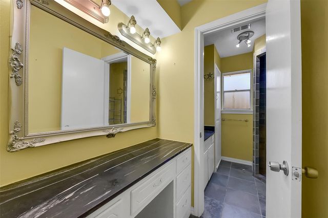 518 Whitecap Drive, El Lago, TX 77586