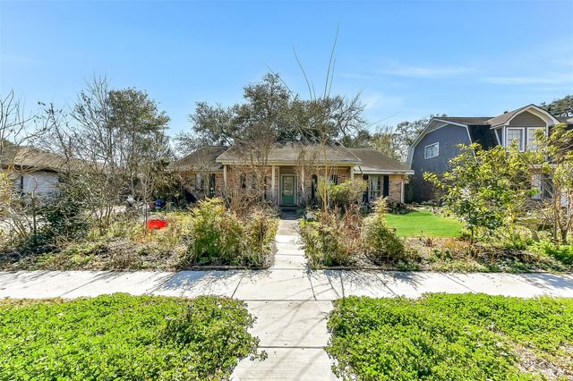 518 Whitecap Drive, El Lago, TX 77586