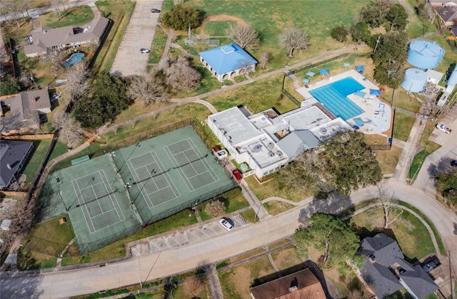 518 Whitecap Drive, El Lago, TX 77586