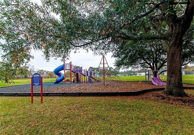 518 Whitecap Drive, El Lago, TX 77586