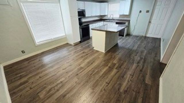 214 S Reynolds Avenue, Throckmorton, TX 76483