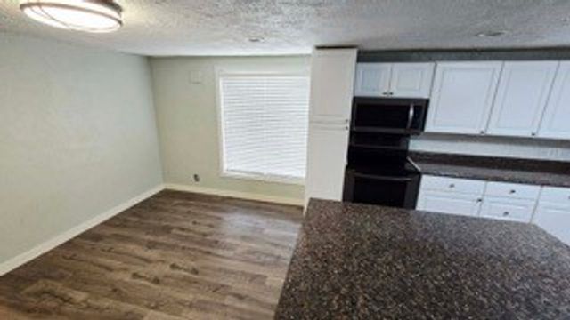 214 S Reynolds Avenue, Throckmorton, TX 76483