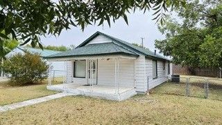 214 S Reynolds Avenue, Throckmorton, TX 76483