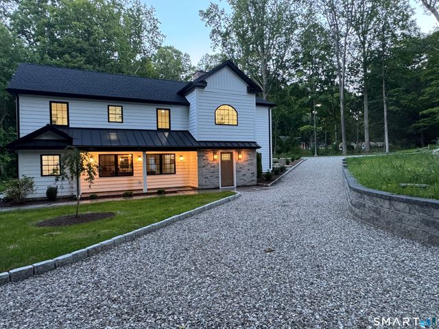9 Bradley Lane, Newtown, CT 06482