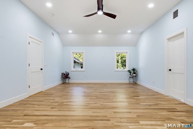 9 Bradley Lane, Newtown, CT 06482