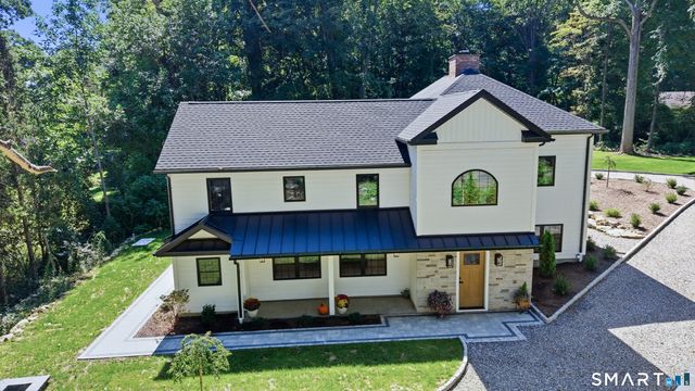 9 Bradley Lane, Newtown, CT 06482