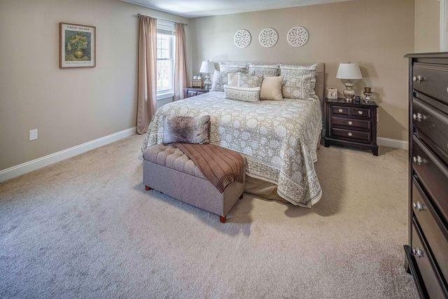 89 Emerald Lane, Dover, NH 03820