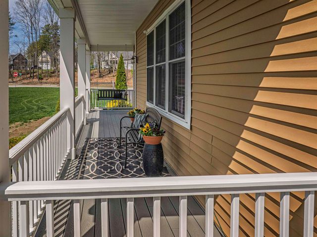 89 Emerald Lane, Dover, NH 03820