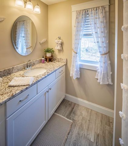 89 Emerald Lane, Dover, NH 03820