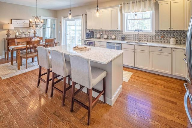 89 Emerald Lane, Dover, NH 03820