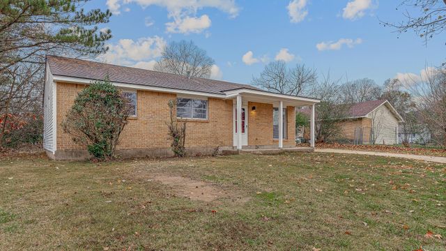 1701 Clayhill, Jonesboro, AR 72450
