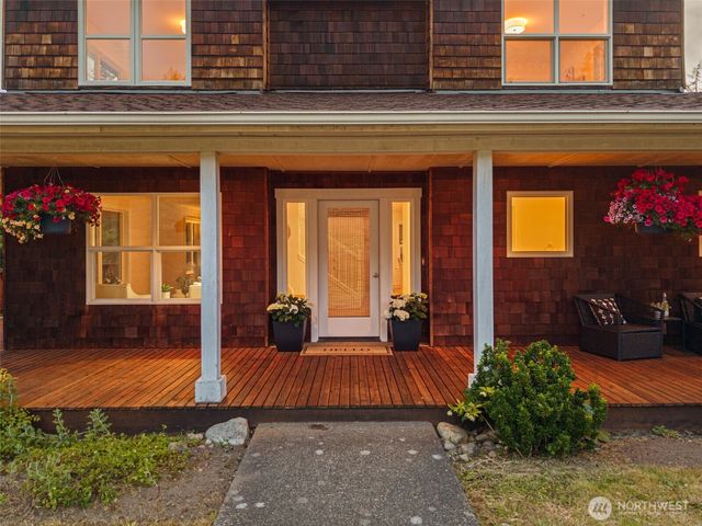 5413 Welfare Avenue NE, Bainbridge Island, WA 98110