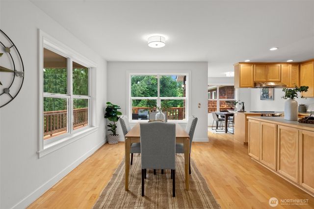 5413 Welfare Avenue NE, Bainbridge Island, WA 98110