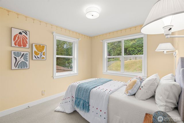 5413 Welfare Avenue NE, Bainbridge Island, WA 98110