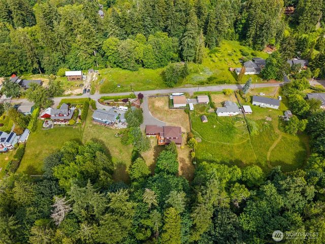 5413 Welfare Avenue NE, Bainbridge Island, WA 98110