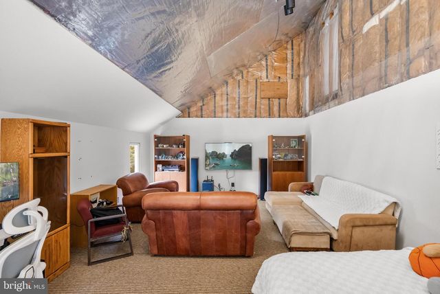 143 RIDGE RD, Southampton, NJ 08088