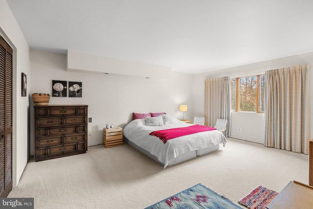 143 RIDGE RD, Southampton, NJ 08088