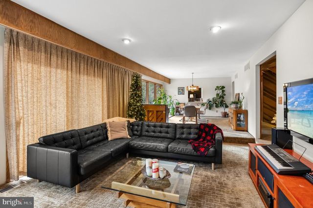 143 RIDGE RD, Southampton, NJ 08088