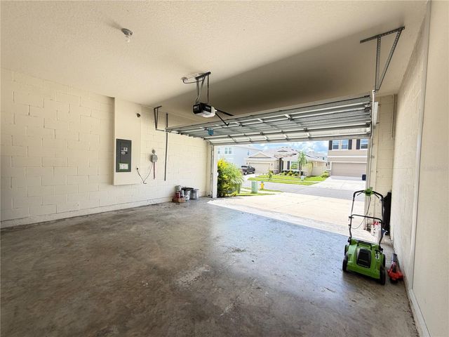 32107 CONCHSHELL SAIL STREET, Wesley Chapel, FL 33545