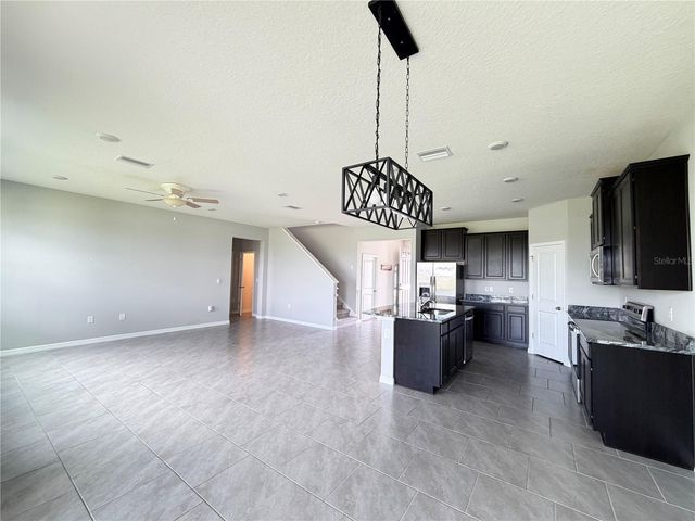 32107 CONCHSHELL SAIL STREET, Wesley Chapel, FL 33545