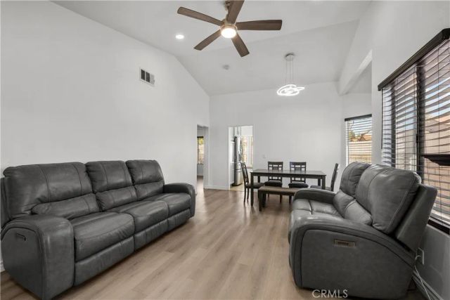 22942 Banyan, Saugus, CA 91390