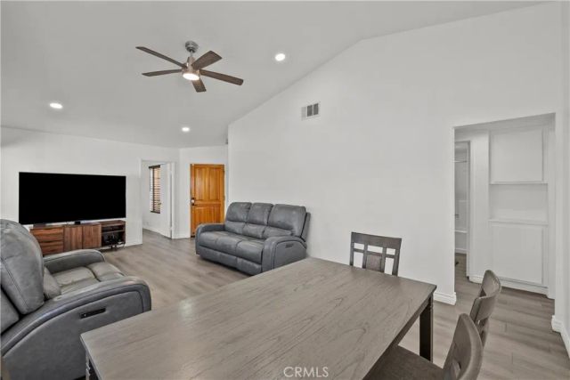 22942 Banyan, Saugus, CA 91390