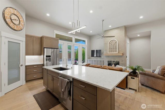 6105 132nd Street Ct NW, Gig Harbor, WA 98332