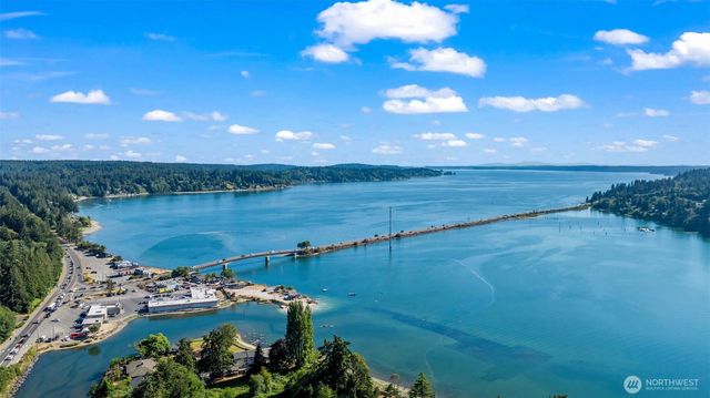 6105 132nd Street Ct NW, Gig Harbor, WA 98332