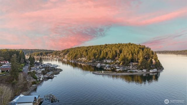 6105 132nd Street Ct NW, Gig Harbor, WA 98332